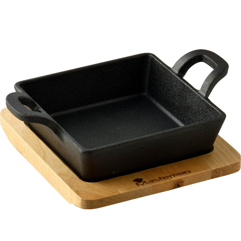 MASTERPRO COOK AND SHARE CAST IORN SQUARE BAKING PAN 12.6X18.5 CM WITH WOODEN BASE, BLACK/BROWN COLOR